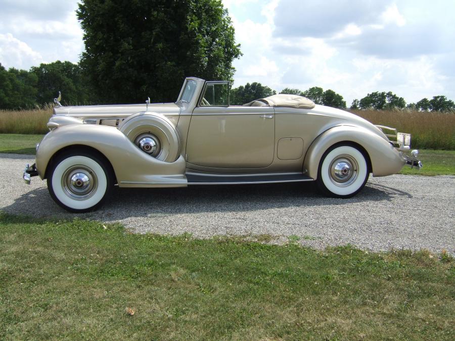  Packard Twelve Model 1608 Convertible Coupe 1938 года  (фото 8 из 9)